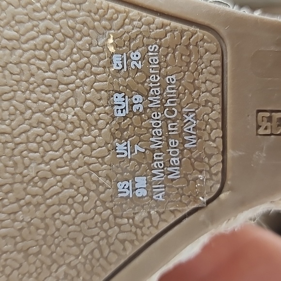 Fergalicious Maxi Wedge Sandals - Picture 7 of 7